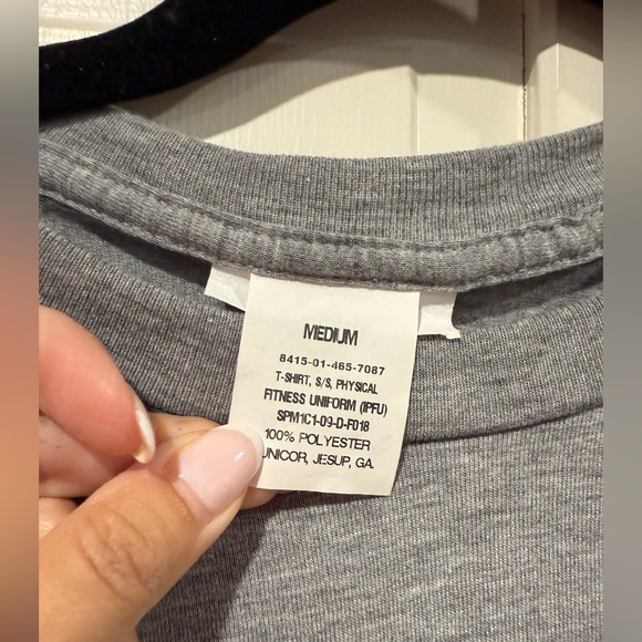 Military Army t shirt EUC size medium - Picture 2 of 3